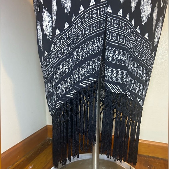 Forever 21 Multi Color Aztec Western Duster with Fringe OSFM Must Have - Picture 3 of 6